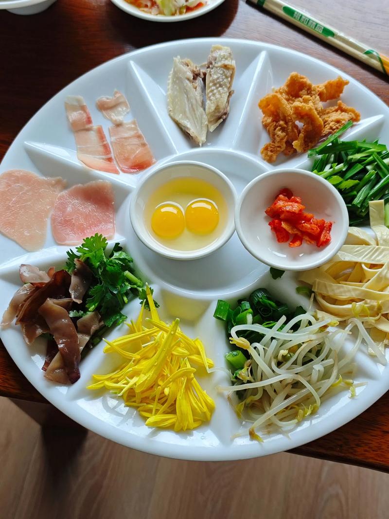 云南米线：一缕香飘遍全国